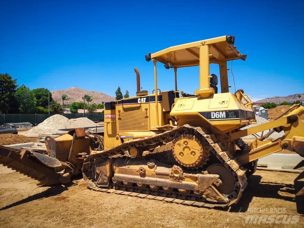 CAT D 6 M XL Dozers - Tratores rastos