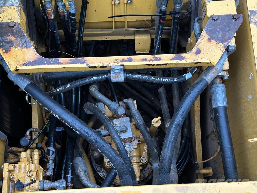 CAT 320FL Escavadoras de rastos