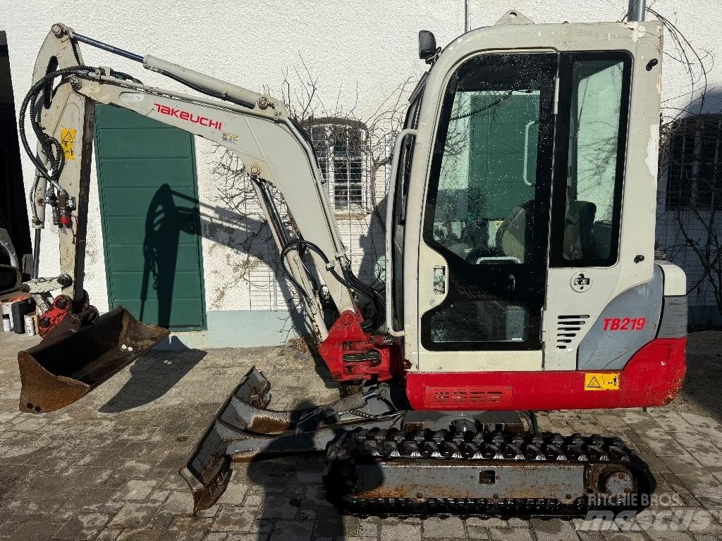 Takeuchi TB 219 Mini Escavadoras <7t