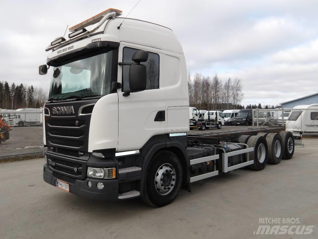 Scania R730 8x4 Camiões de chassis e cabine