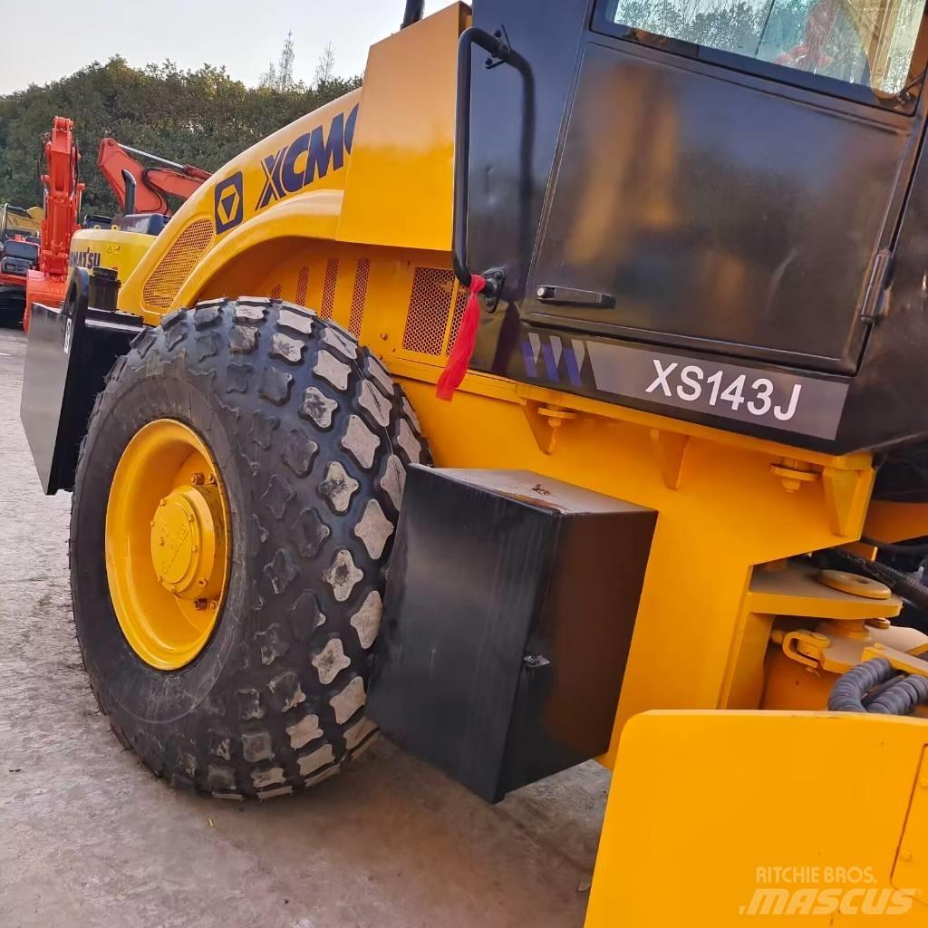 XCMG XS 143J Cilindros Compactadores monocilíndricos
