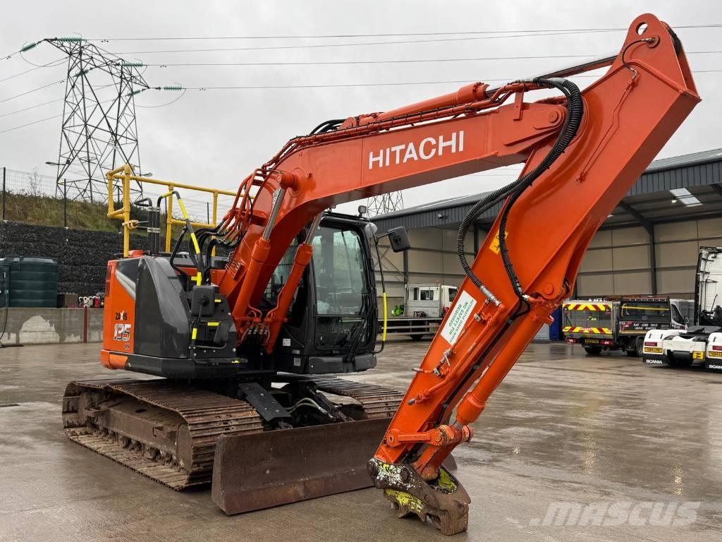 Hitachi ZX 135 US-7 Escavadoras de rastos