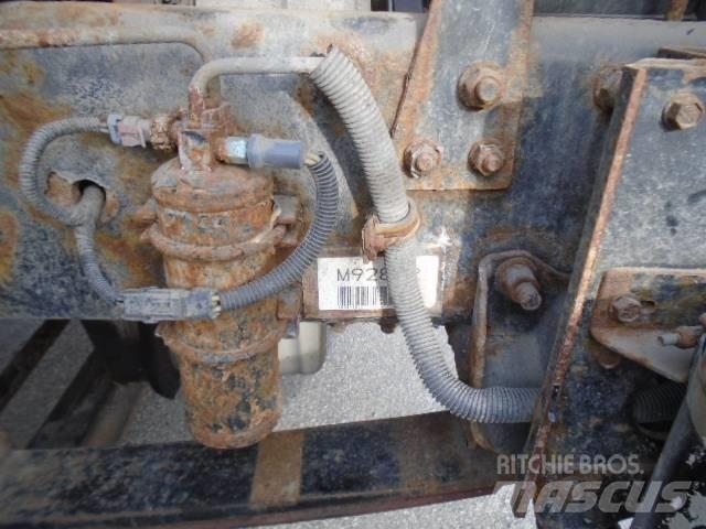 Freightliner M 106 Camiões de caixa fechada