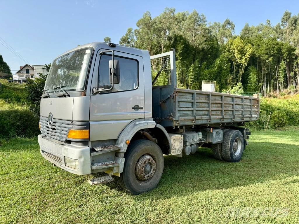 Mercedes-Benz 1828 Camiões basculantes
