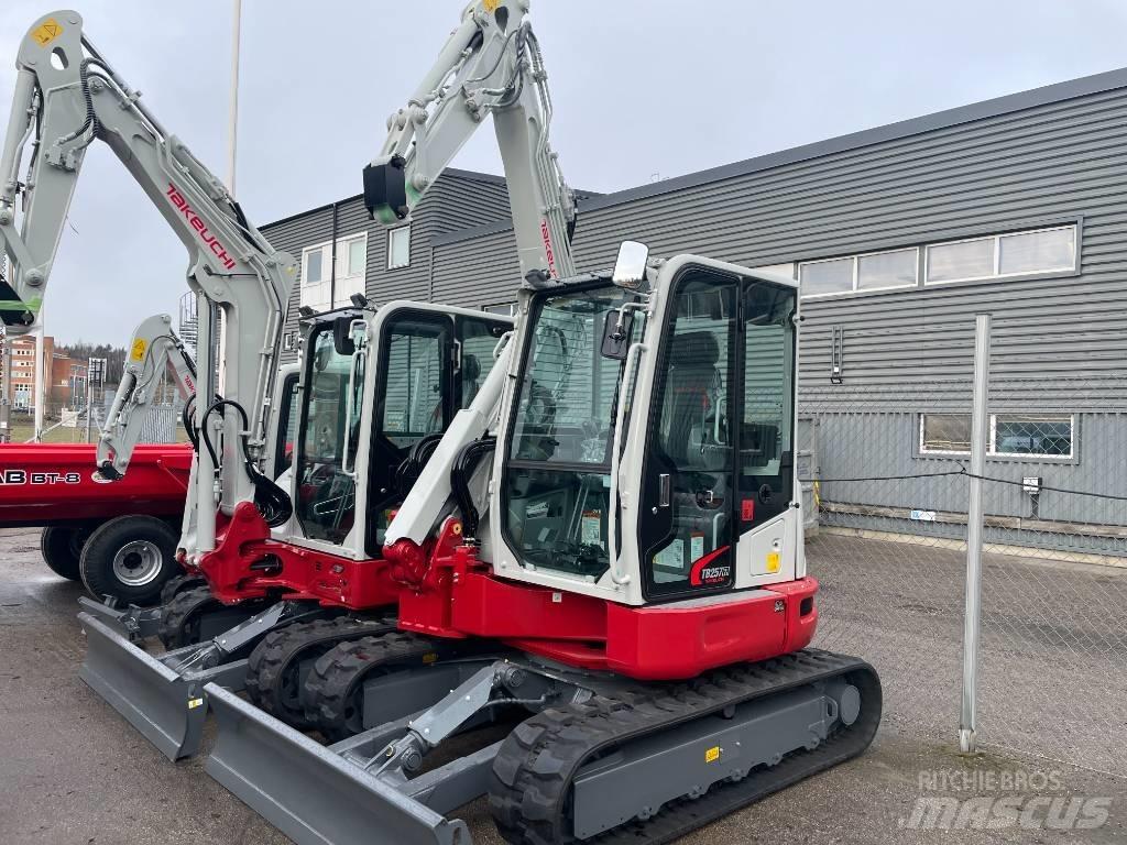 Takeuchi TB 257 FR Mini Escavadoras <7t