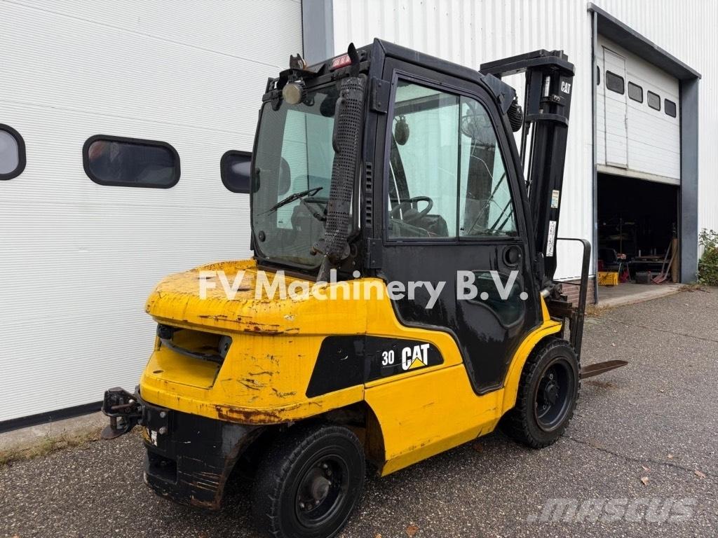 CAT DP 30 N Empilhadores Diesel
