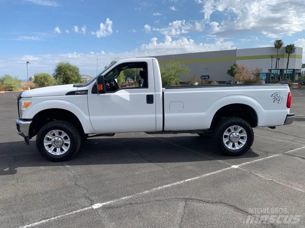 Ford F 350 Camiões de caixa fechada