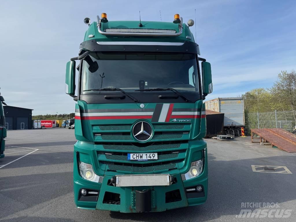 Mercedes-Benz  Tractores (camiões)