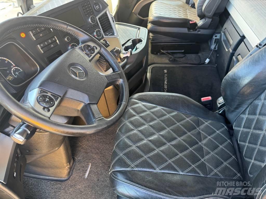 Mercedes-Benz  Tractores (camiões)