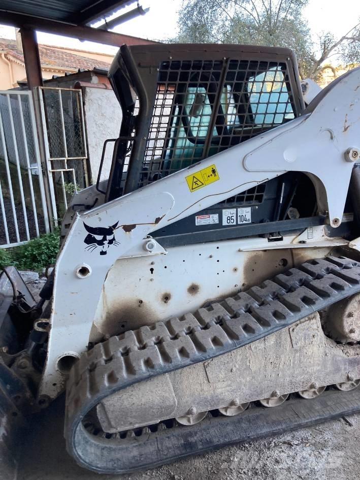 Bobcat T 300 Carregadoras de direcção deslizante