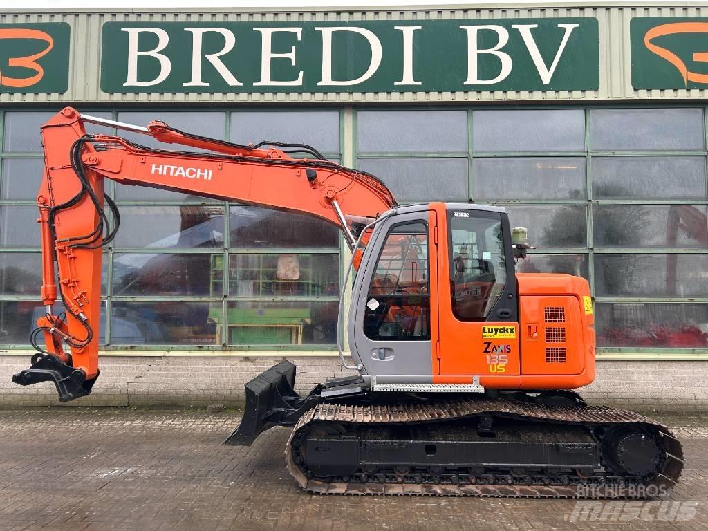 Hitachi ZX 135 US Escavadoras de rastos