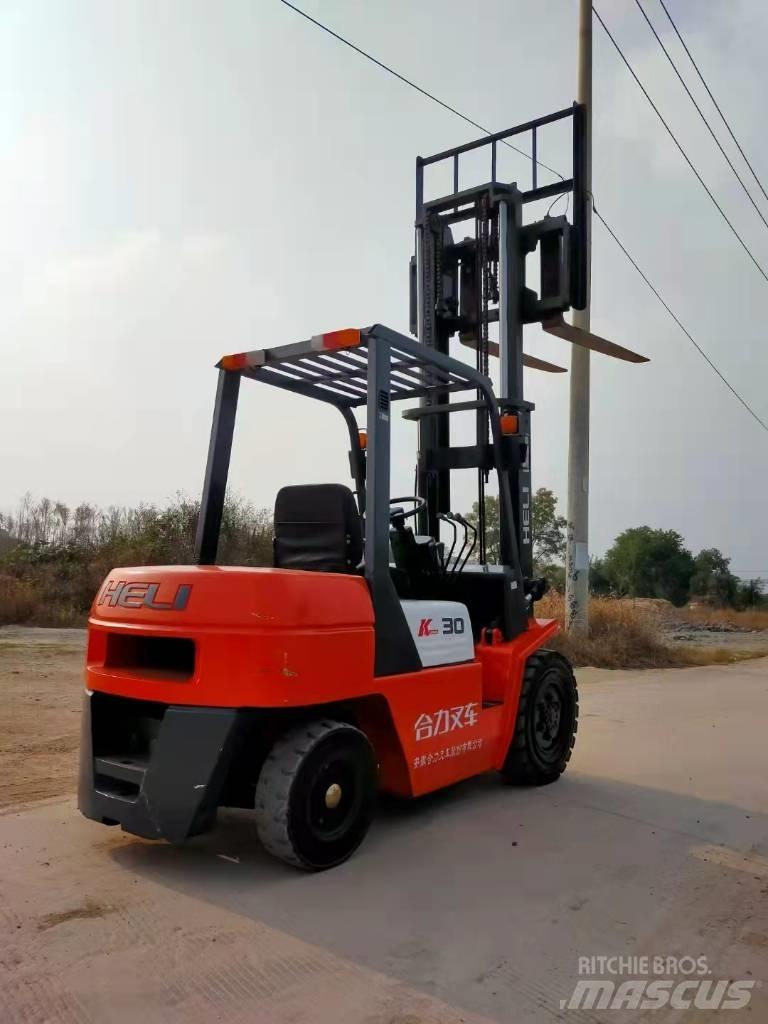 Heli CPCD 30 Empilhadores Diesel