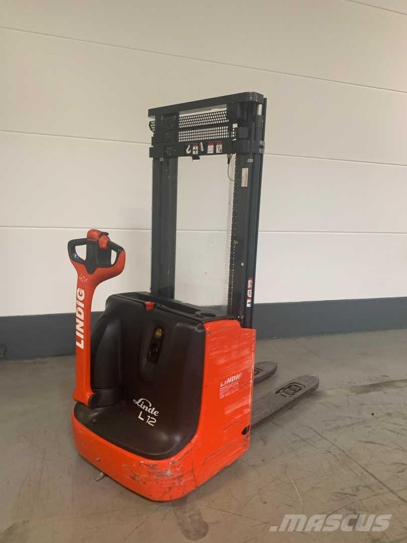 Linde L12I Empilhador para operador externo