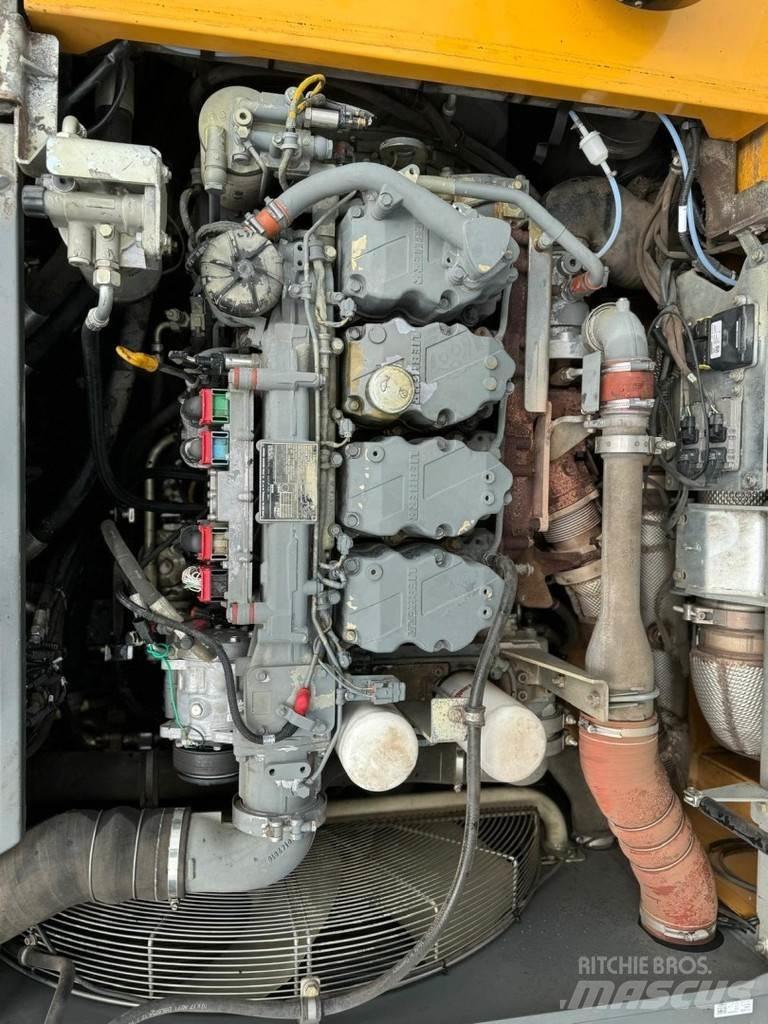 Liebherr LH 30 M Manipuladores de resíduos / indústria