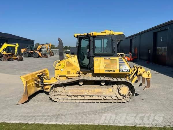 Komatsu D 51 PXi-24 Dozers - Tratores rastos