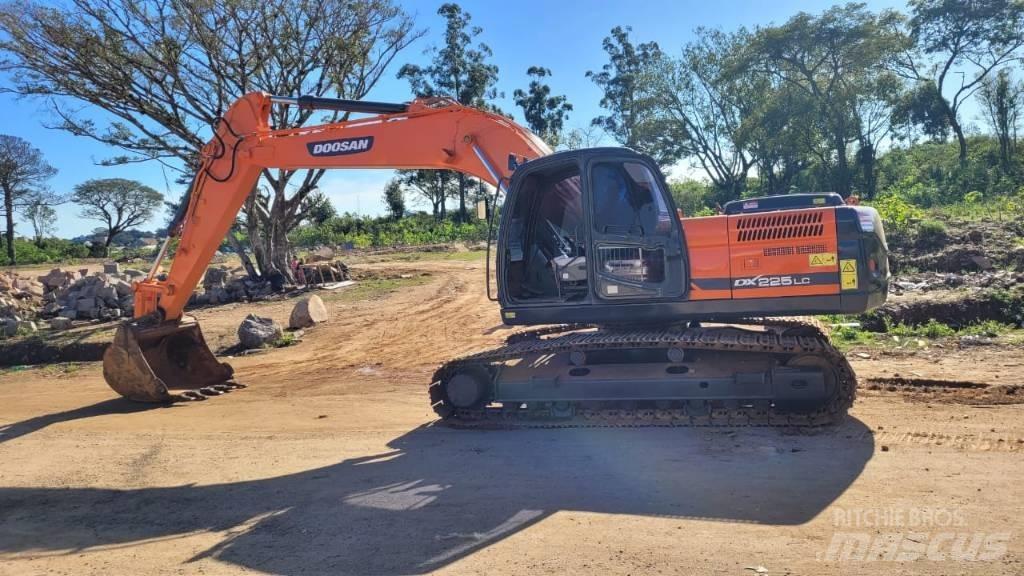 Doosan DX 225 LCA Escavadoras de rastos