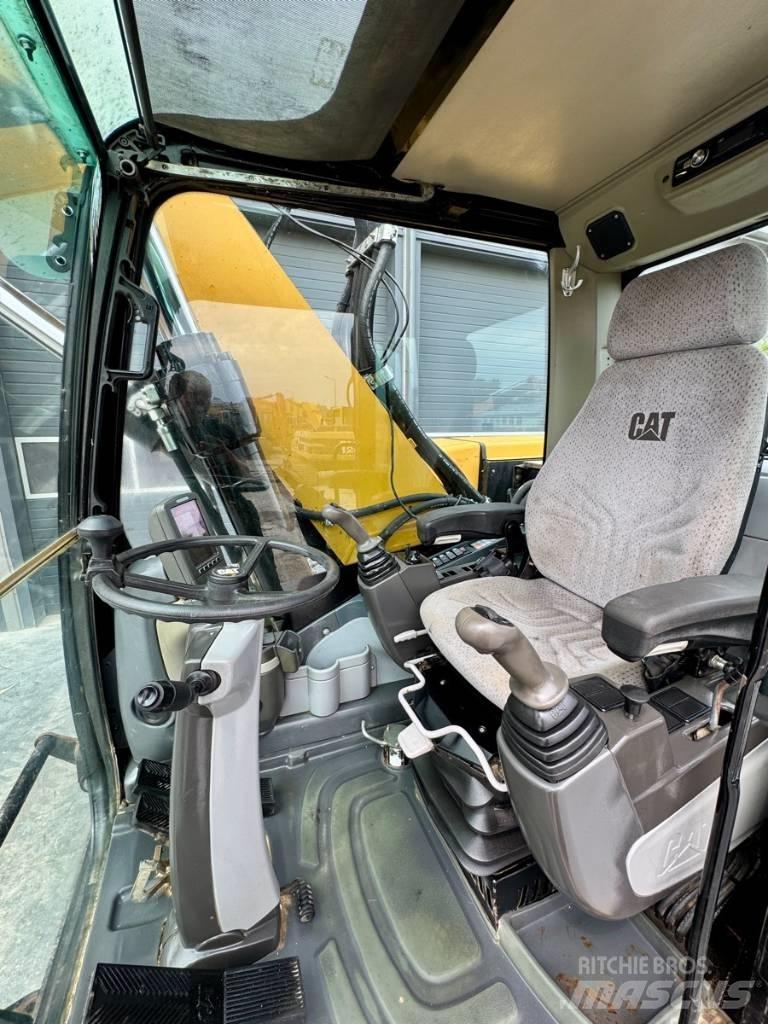 CAT M322D Escavadoras de rodas