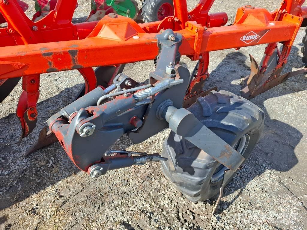 Kuhn Vari-Master 122 Charruas reversíveis