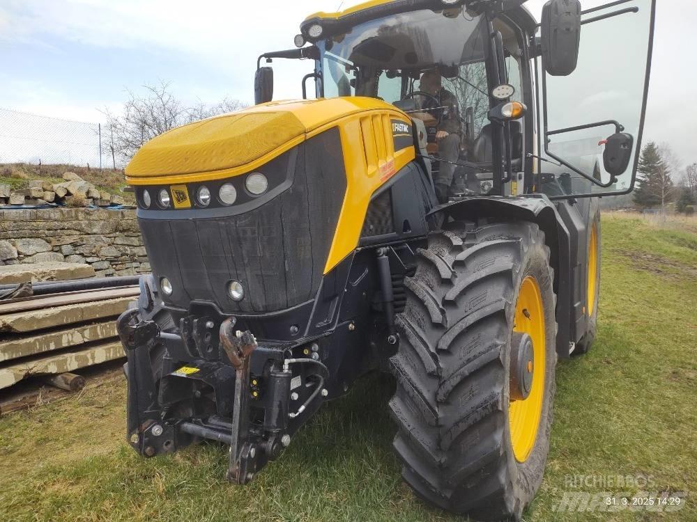 JCB Fastrac 8330 Tratores Agrícolas usados