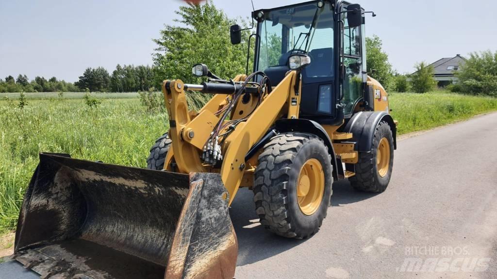 CAT 908M Pás carregadoras de rodas