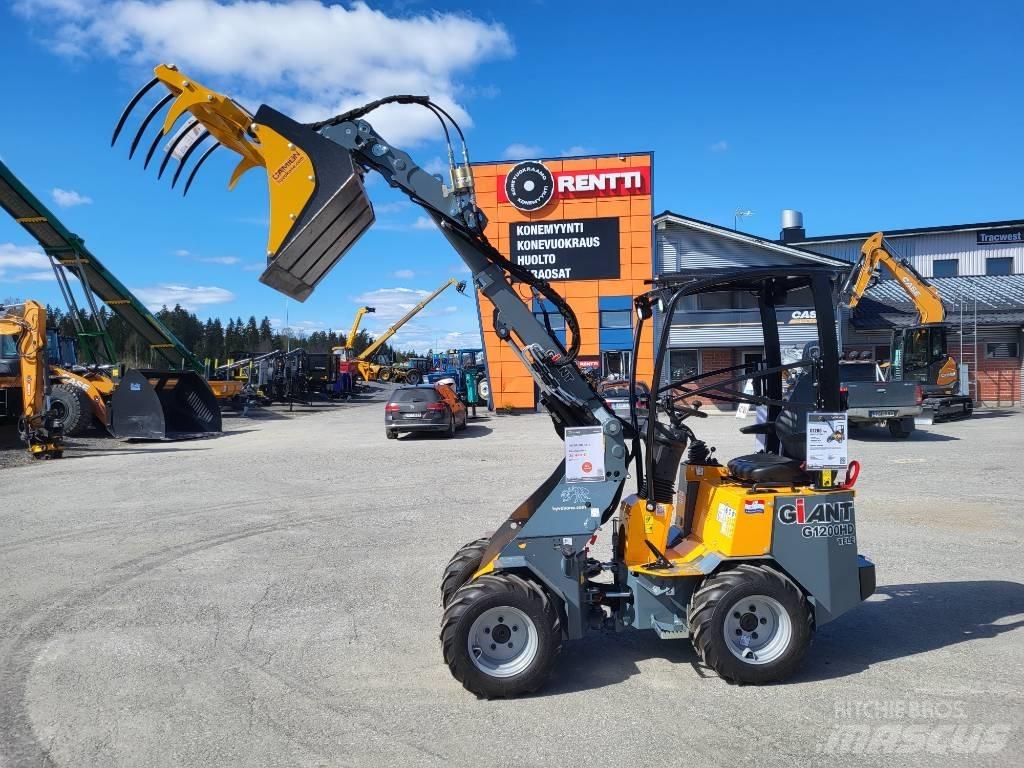 GiANT G 1200 Carregadora multifunções