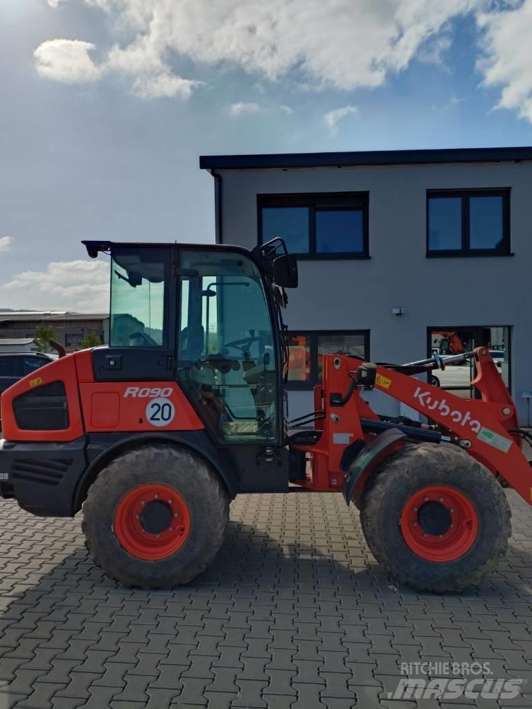 Kubota R 082 Pás carregadoras de rodas