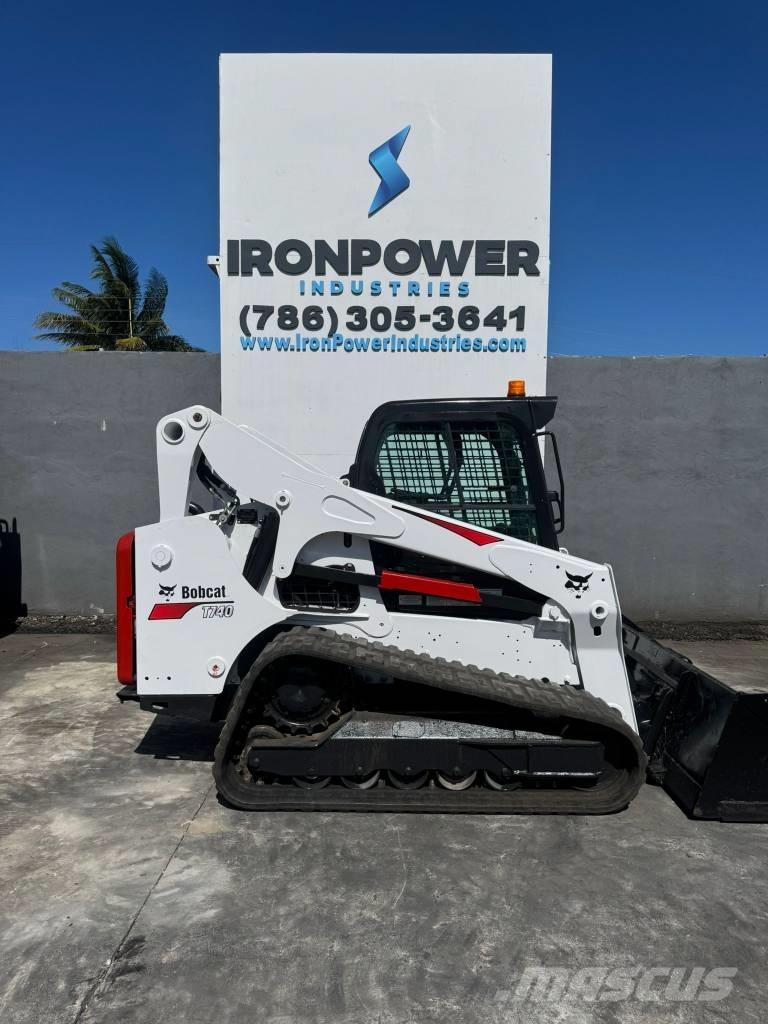 Bobcat T 740 Carregadoras de direcção deslizante
