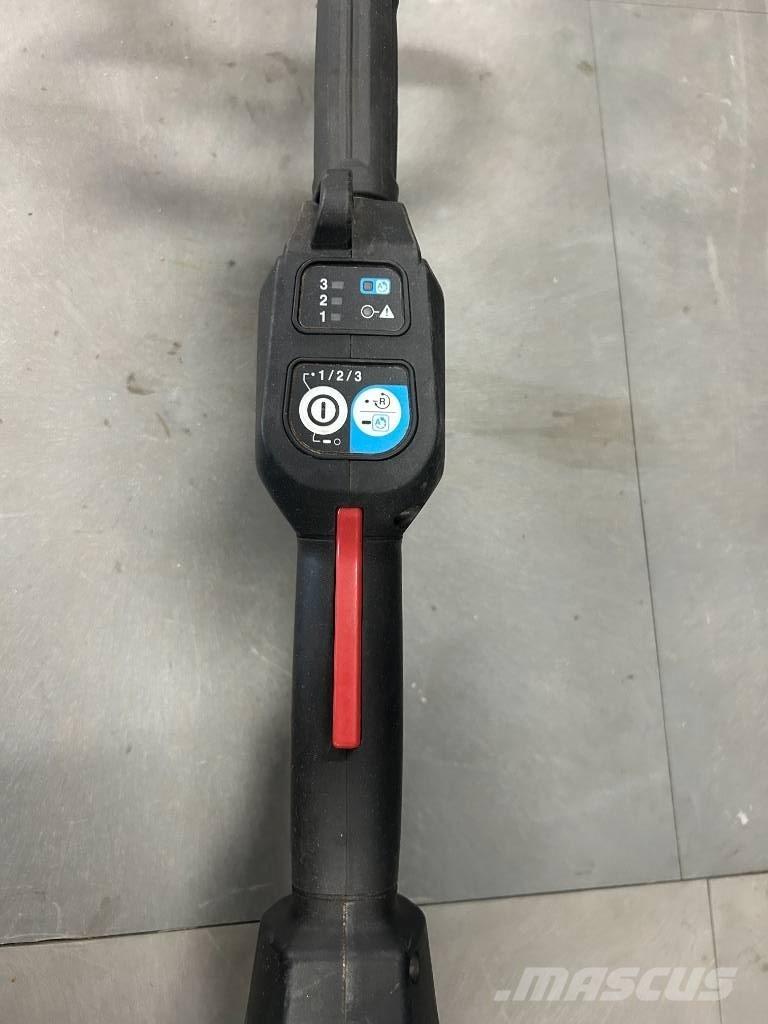 Makita Ur007gz01 Espaços verdes - Outros
