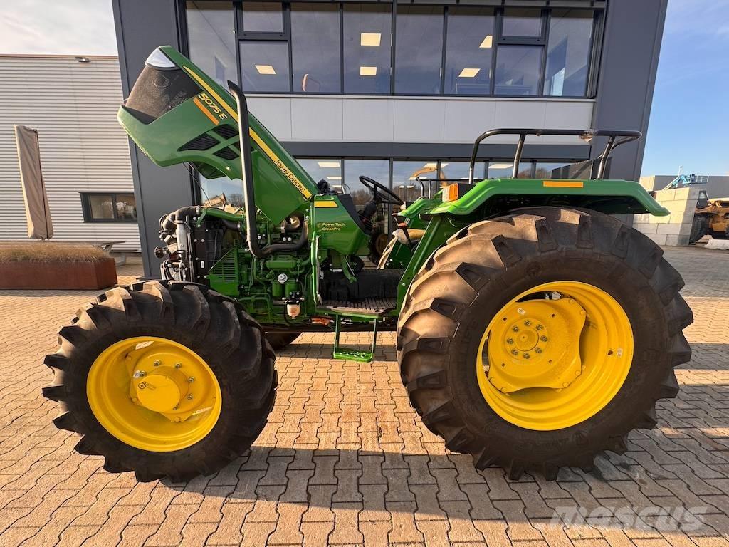 John Deere 5075 E Tratores Agrícolas usados