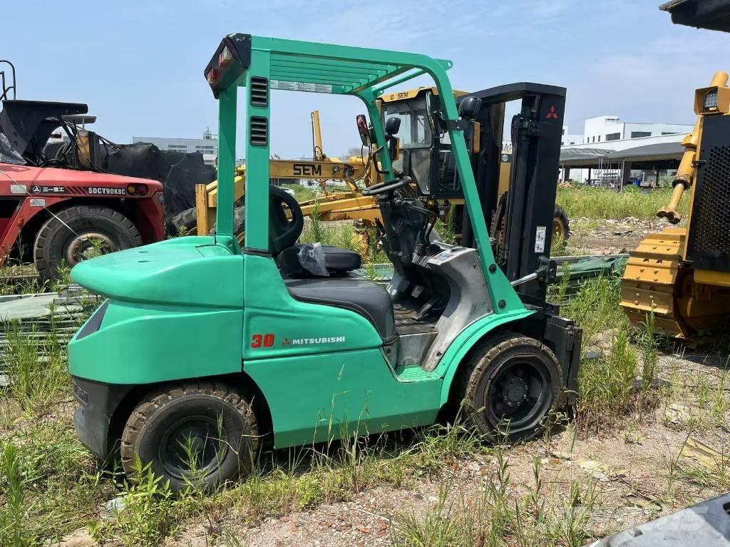 Mitsubishi FD 30 N Empilhadores Diesel