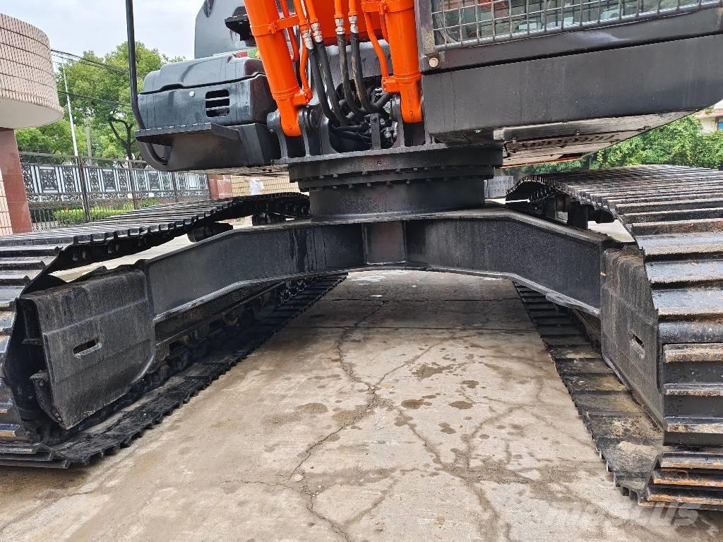 Hitachi ZX 200 Escavadoras de rastos