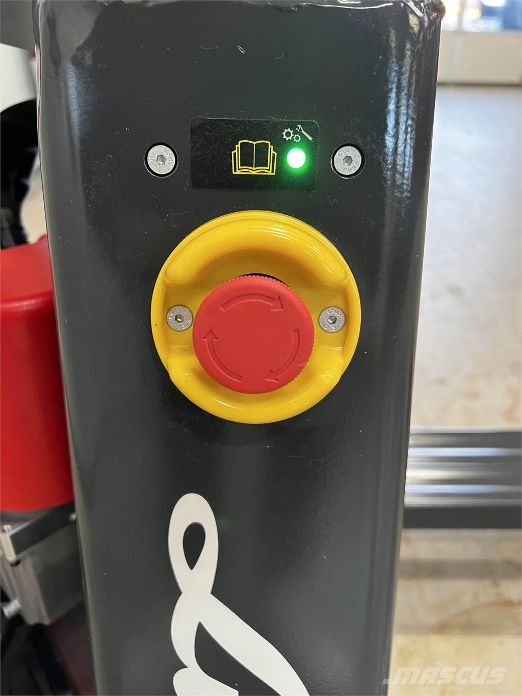 Linde MT15C Empilhador para operador externo