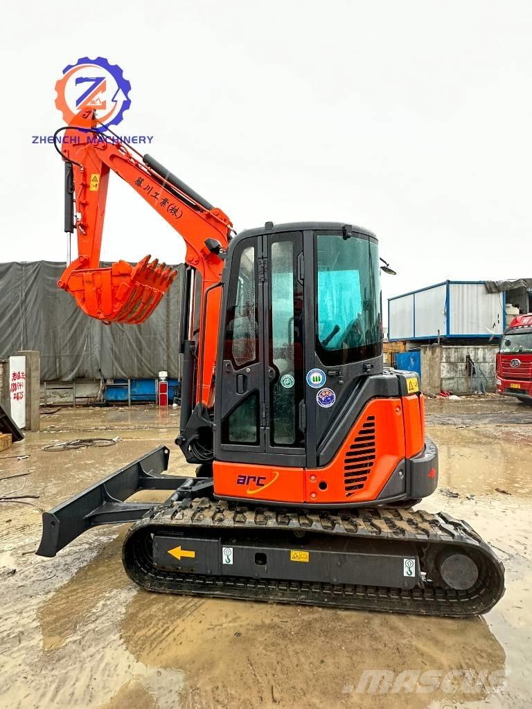 Hitachi ZX 50 Mini Escavadoras <7t