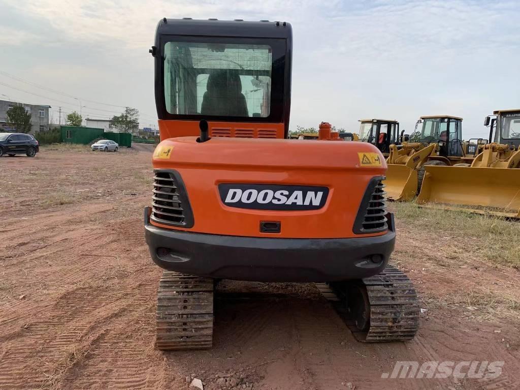 Doosan DX 55 Mini Escavadoras <7t