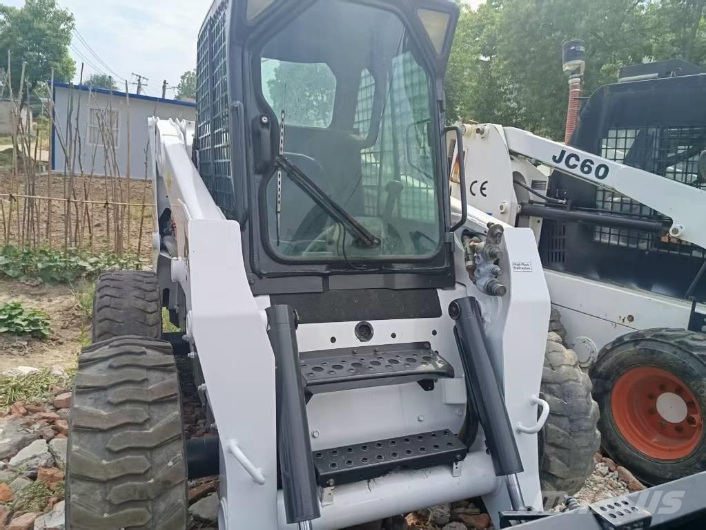 Bobcat S 220 Carregadoras de direcção deslizante