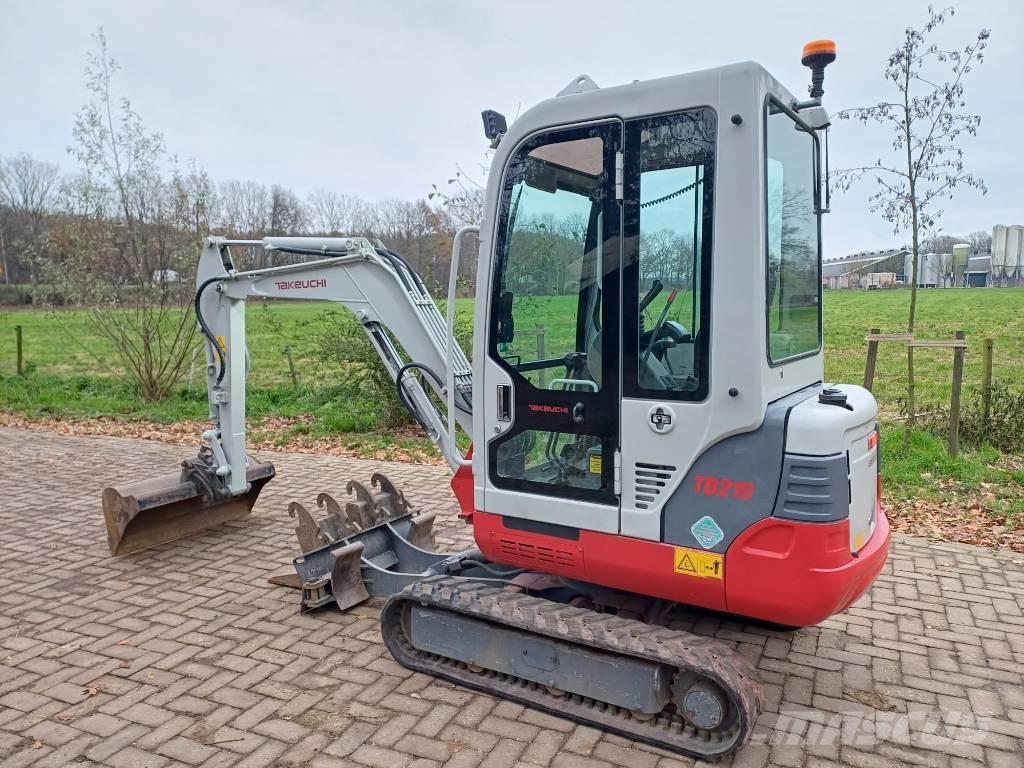 Takeuchi TB 219 Mini Escavadoras <7t
