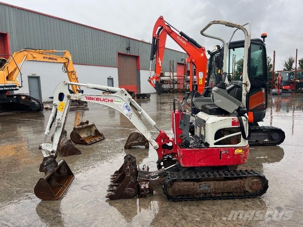 Takeuchi TB 210 R Mini Escavadoras <7t