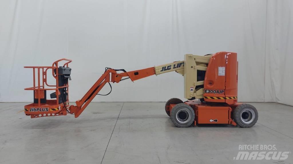 JLG E300AJP Elevadores braços articulados