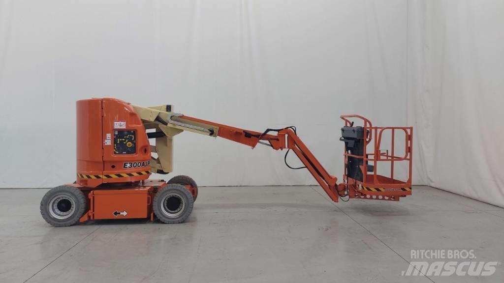 JLG E300AJP Elevadores braços articulados