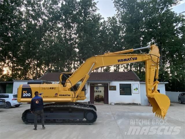 Komatsu PC200-8 Escavadoras de rastos