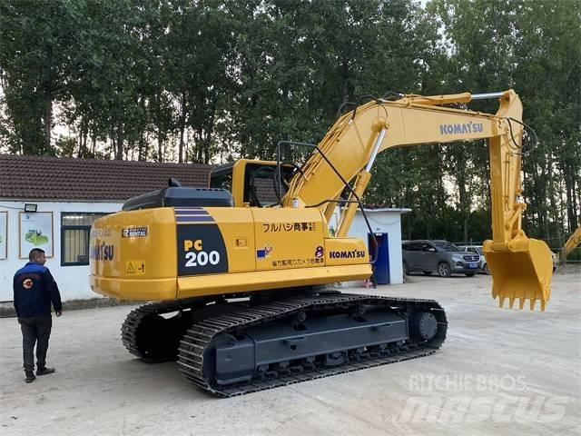 Komatsu PC200-8 Escavadoras de rastos