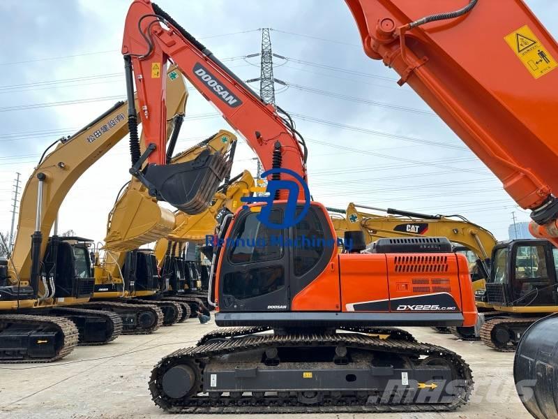 Doosan DX 225 LC-9C Escavadoras de rastos