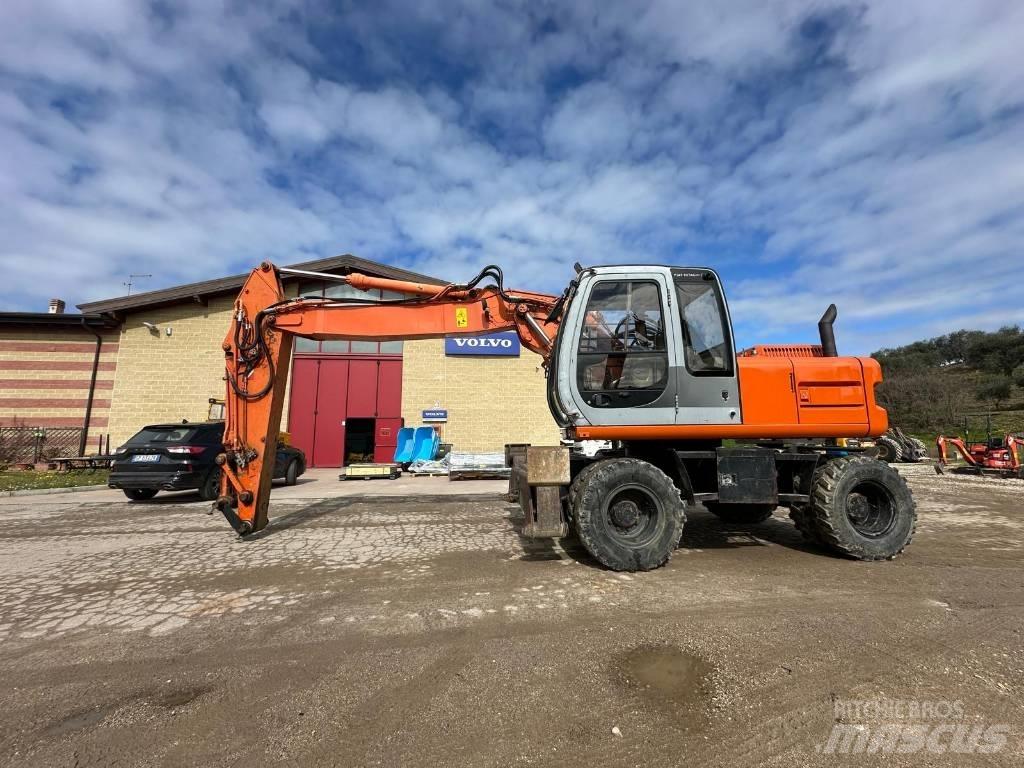 Hitachi EX 165 Escavadoras de rodas