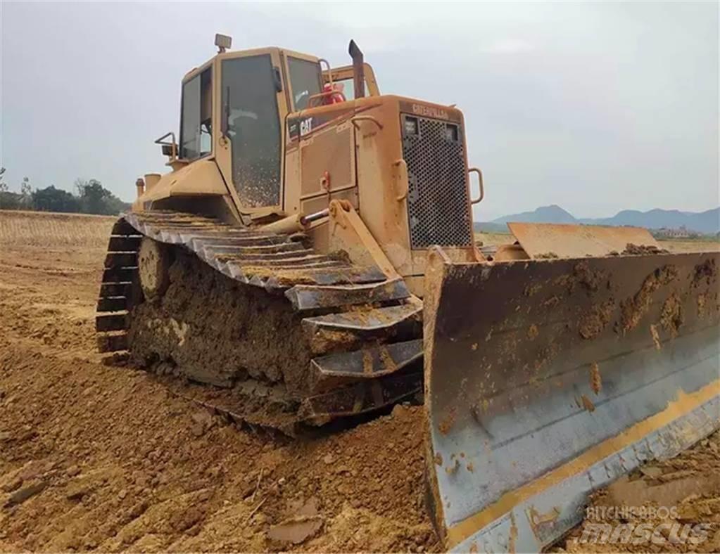CAT D 6 N Dozers - Tratores rastos