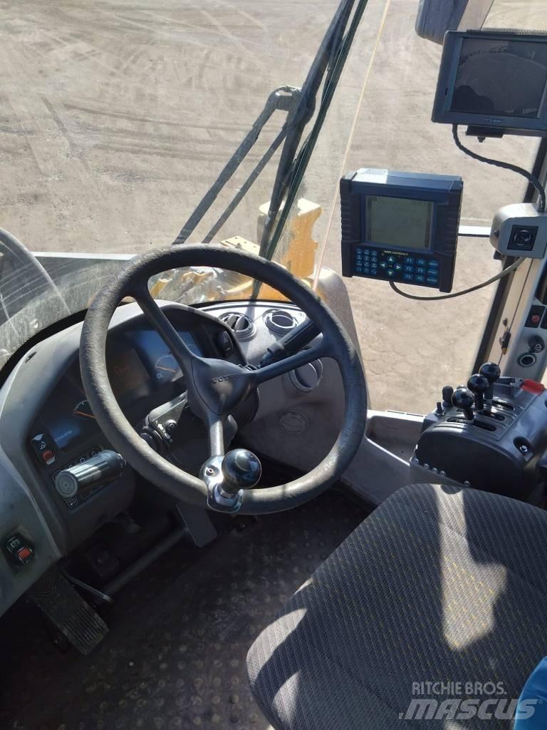 Volvo L 220 F Pás carregadoras de rodas