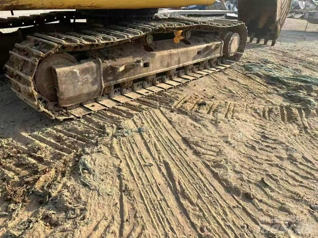 CAT 320 D2 Escavadoras de rastos