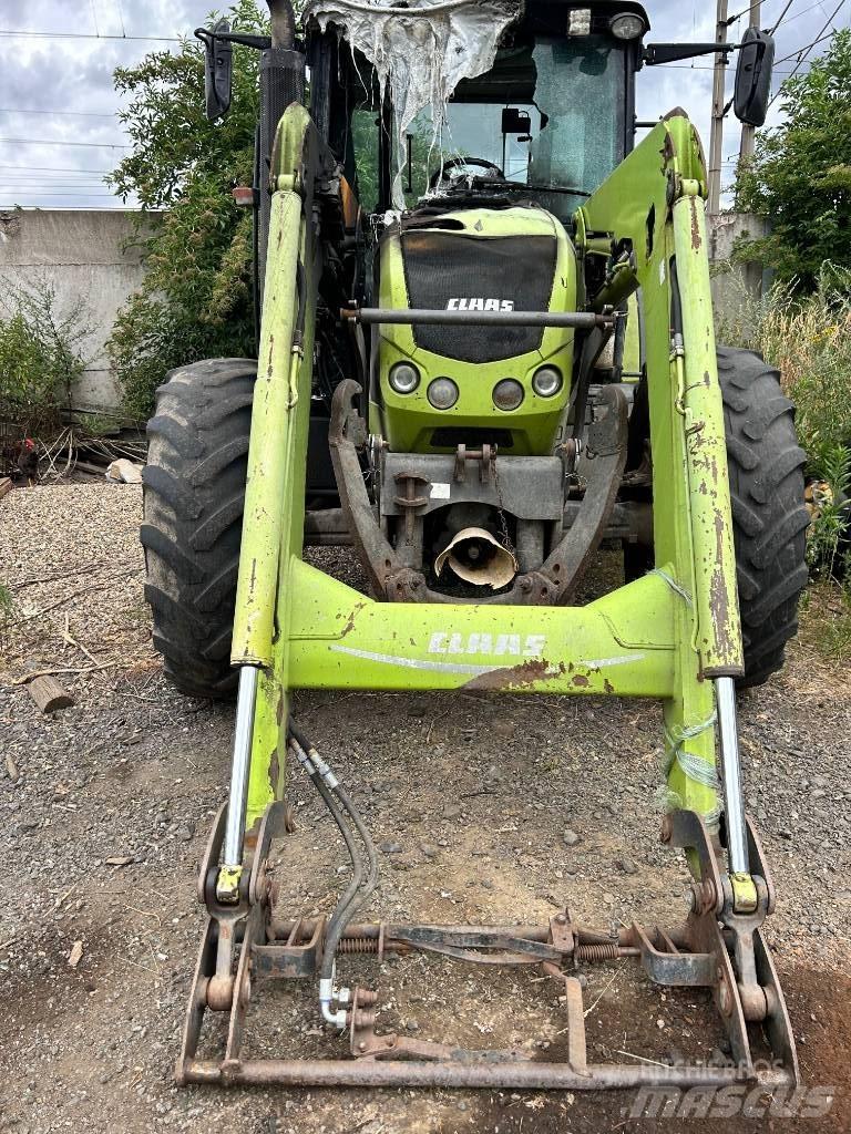 CLAAS Arion 420 Tratores Agrícolas usados
