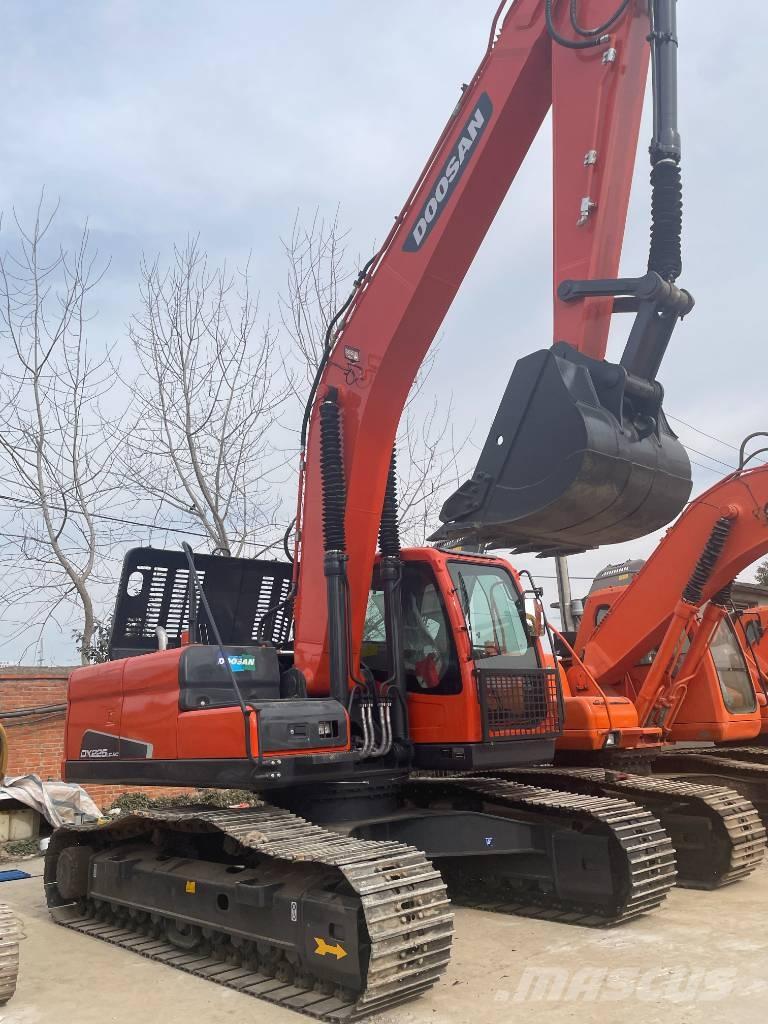 Doosan DX 225 LCA Escavadoras de rastos