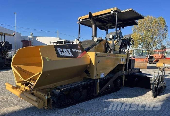 CAT AP 655D Pavimentadoras de asfalto