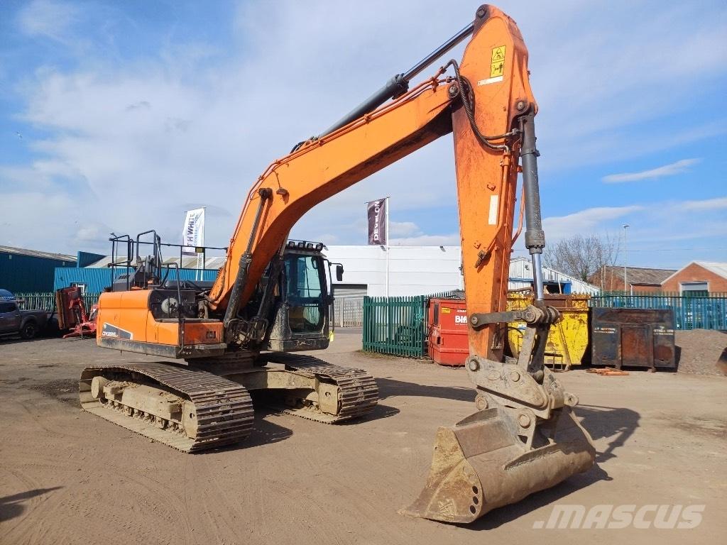 Develon DX225LC-5 Escavadoras de rastos